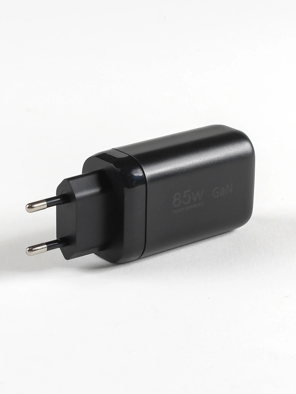 Chargeur Rapide 3 Ports GaN 85W – Compatible Ordinateurs Portables, Téléphones et Consoles de Jeux