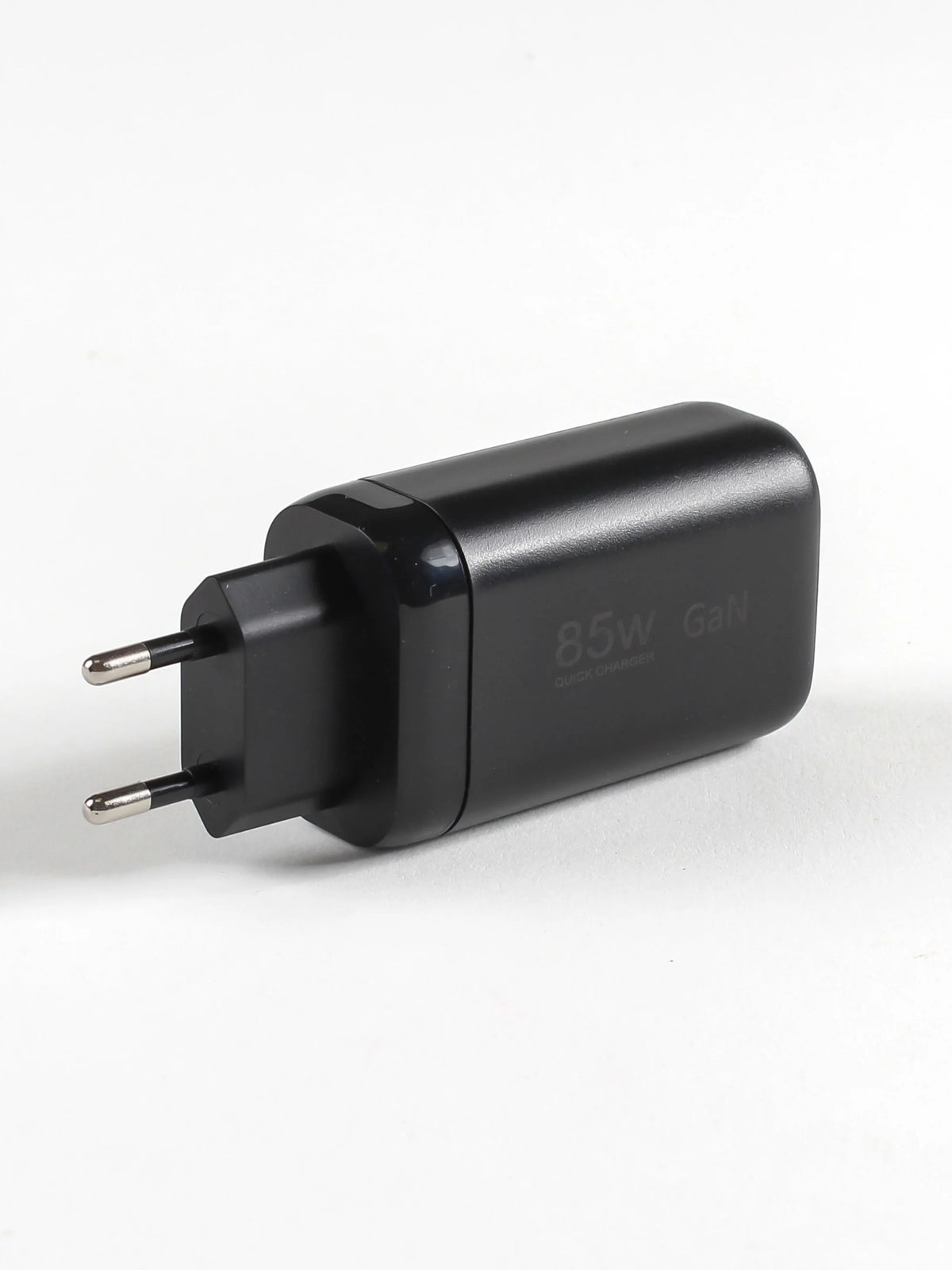 Chargeur Rapide 3 Ports GaN 85W – Compatible Ordinateurs Portables, Téléphones et Consoles de Jeux