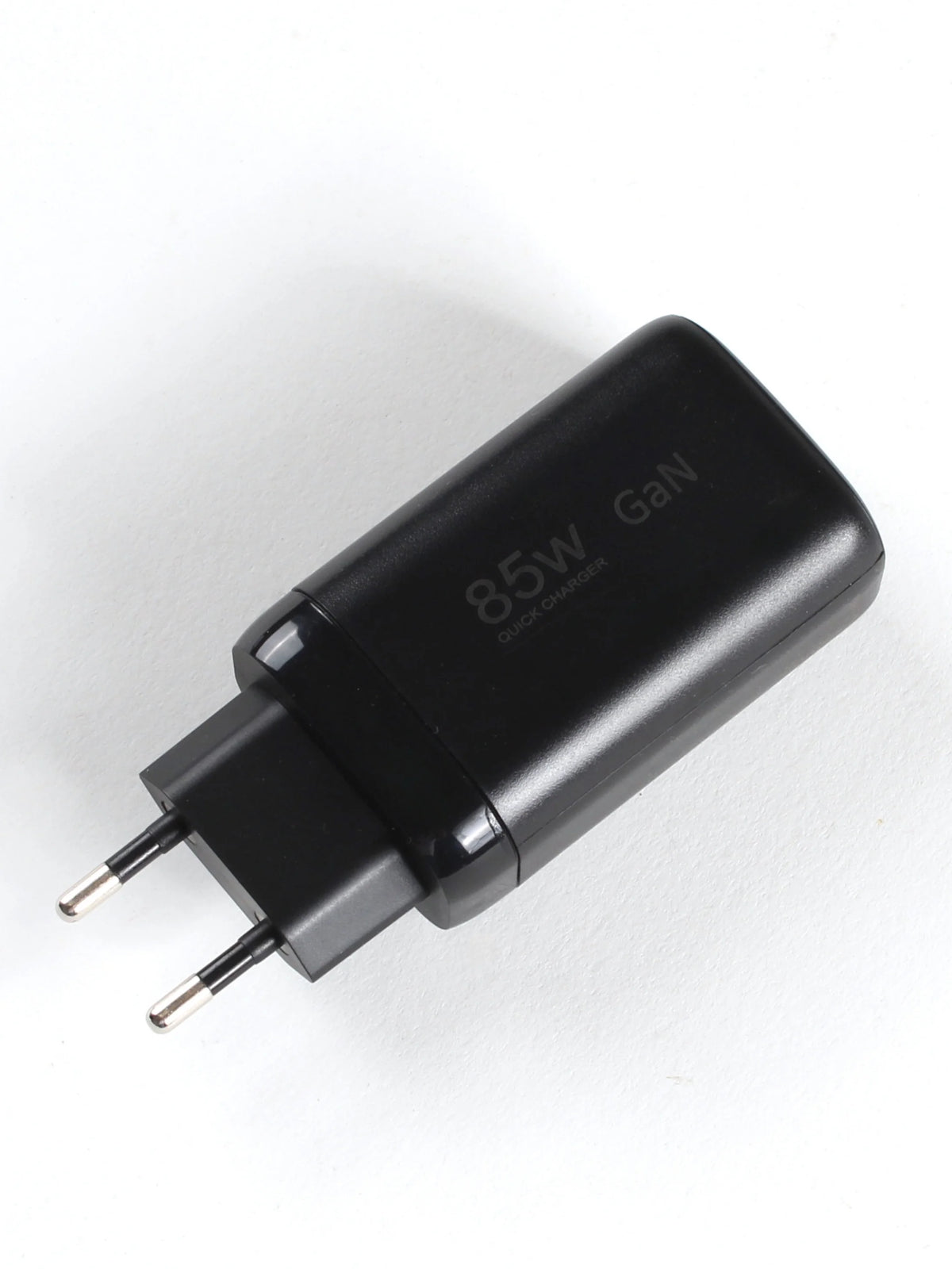 Chargeur Rapide 3 Ports GaN 85W – Compatible Ordinateurs Portables, Téléphones et Consoles de Jeux